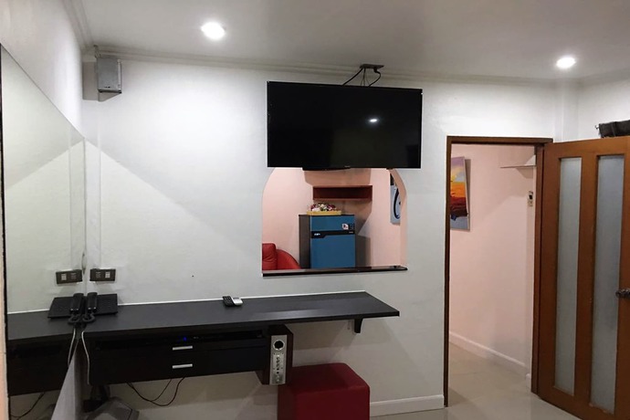 Imagen de la habitación del Hotel Galaxy Suites. Foto 12