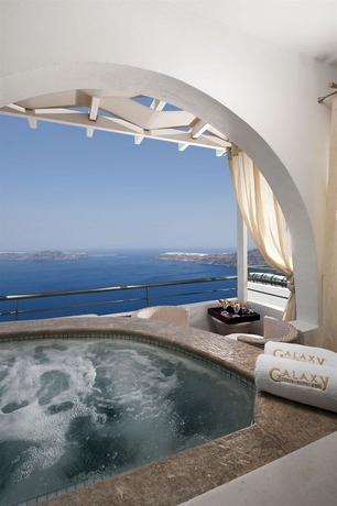 Imagen de los exteriores del Hotel Galaxy Suites and Villas. Foto 7