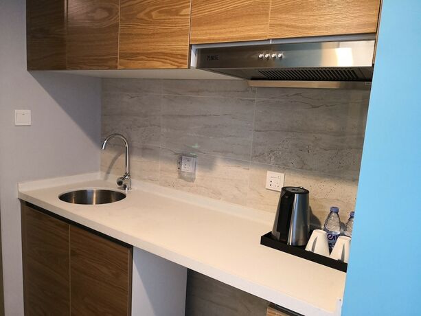 Imagen de la habitación del Hotel Galaxy Topia. Foto 15