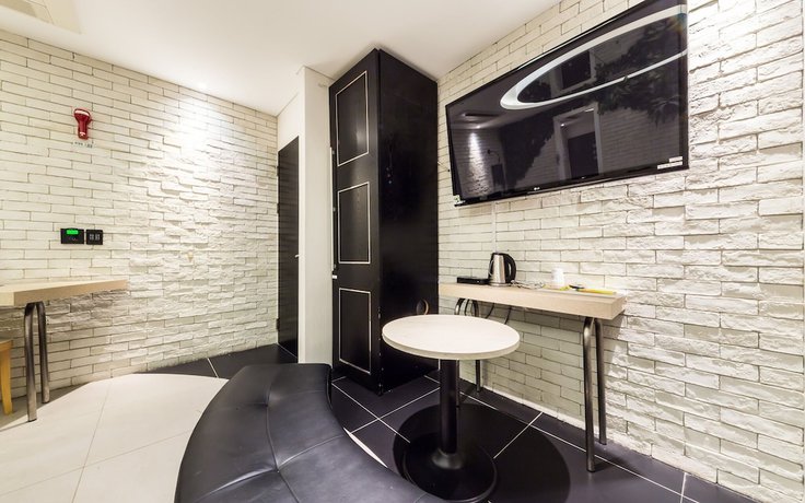 Imagen de la habitación del Hotel Galaxy Tour Yeongdeungpo. Foto 13