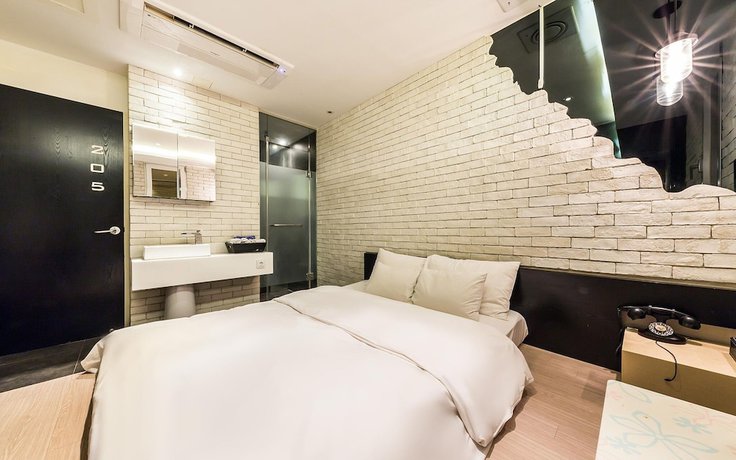 Imagen de la habitación del Hotel Galaxy Tour Yeongdeungpo. Foto 16