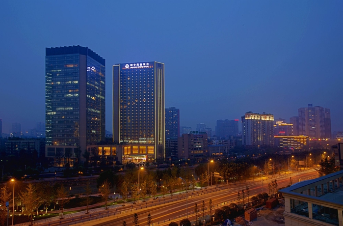 Imagen de los exteriores del Hotel Galaxy minyoun Chengdu. Foto 9
