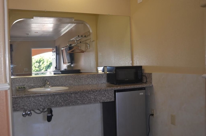 Imagen de la habitación del Hotel Galaxyinn. Foto 5