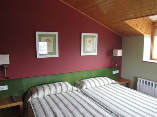 Imagen de la habitación del Hotel Galayos. Foto 7