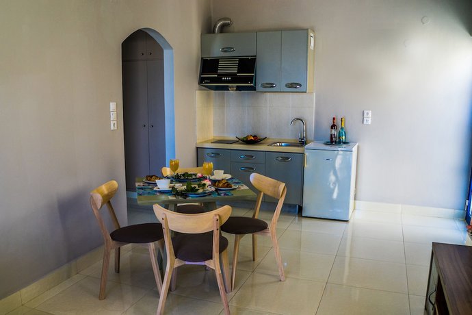 Imagen de la habitación del Hotel Galazio Beach Resort. Foto 2