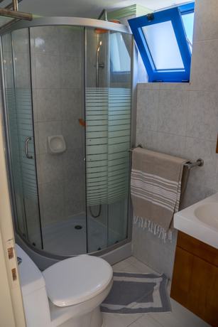 Imagen de la habitación del Hotel Galazio Beach Resort. Foto 3