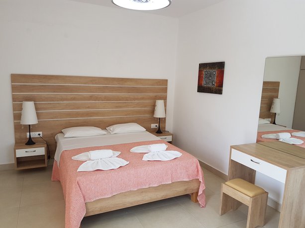 Imagen general del Hotel Galazio Beach Resort. Foto 1