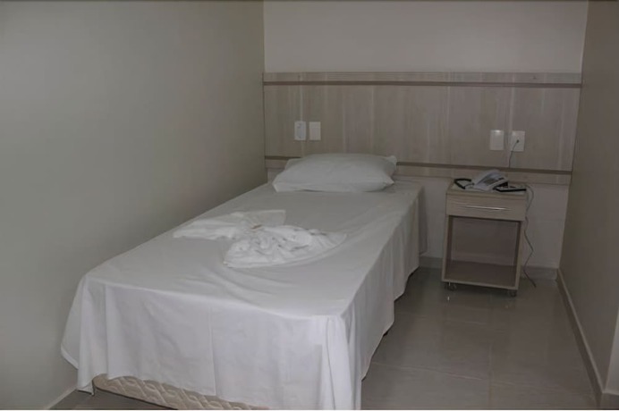 Imagen de la habitación del Hotel Galead. Foto 15