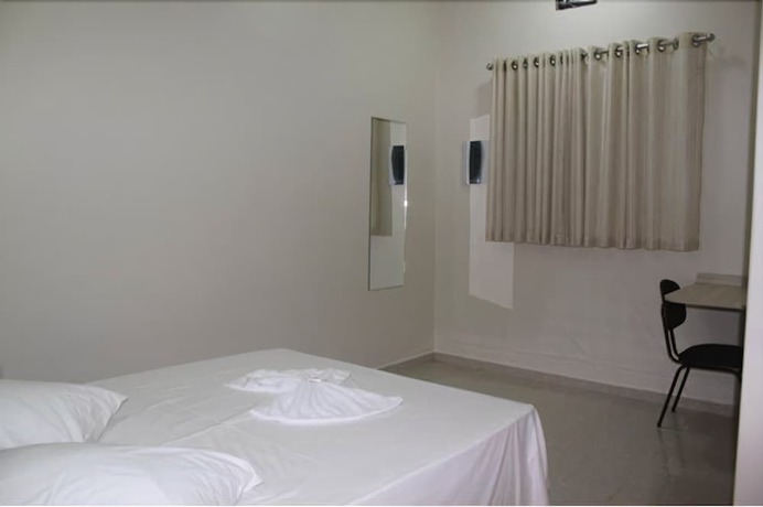 Imagen de la habitación del Hotel Galead. Foto 16