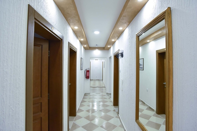 Imagen de los interiores del Hotel Galeb. Foto 19