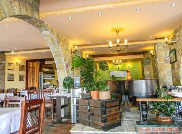 Imagen del bar/restaurante del Hotel Galeb. Foto 3