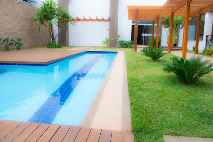 Imagen de la piscina del Hotel Galeria. Foto 20