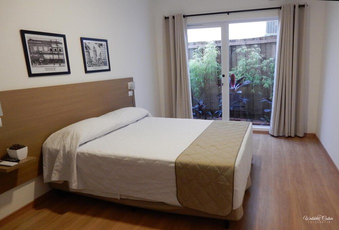 Imagen de la habitación del Hotel Galeria. Foto 12