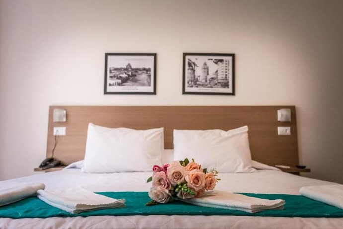 Imagen de la habitación del Hotel Galeria. Foto 14