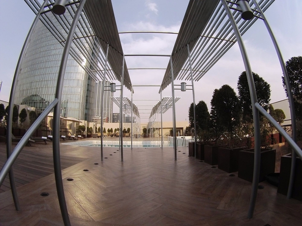 Imagen de la piscina del Hotel Galeria Plaza Reforma. Foto 14