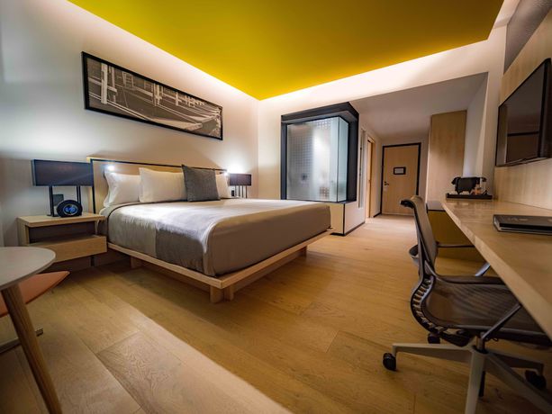 Imagen de la habitación del Hotel Galeria Plaza San Jeronimo. Foto 12