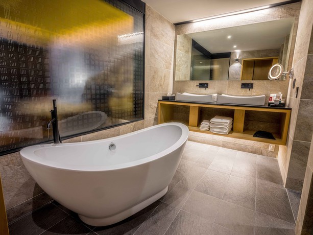 Imagen de la habitación del Hotel Galeria Plaza San Jeronimo. Foto 16