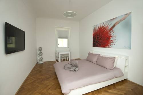 Imagen de la habitación del Hotel Galeria River. Foto 6