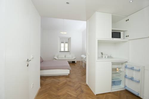 Imagen de la habitación del Hotel Galeria River. Foto 16