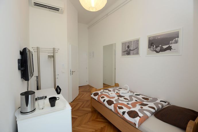 Imagen de la habitación del Hotel Galeria Rooms. Foto 12