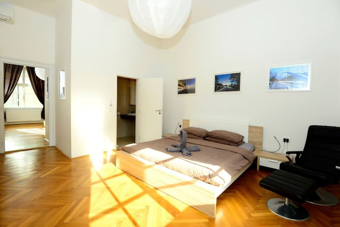 Imagen de la habitación del Hotel Galeria Rooms. Foto 16