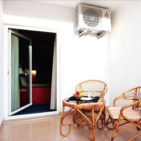 Imagen de la habitación del Hotel Galeria Suite. Foto 9