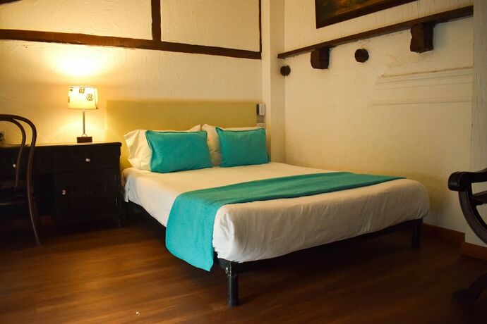 Imagen de la habitación del Hotel Galer&iacute;a Casa de La Luz. Foto 15