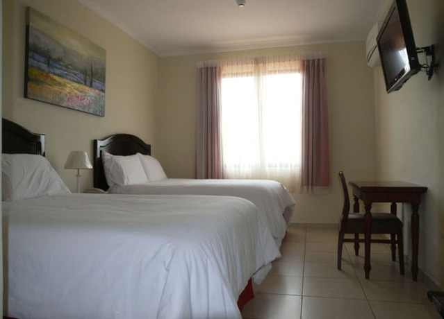 Imagen general del Hotel Galer&iacute;a. Foto 10
