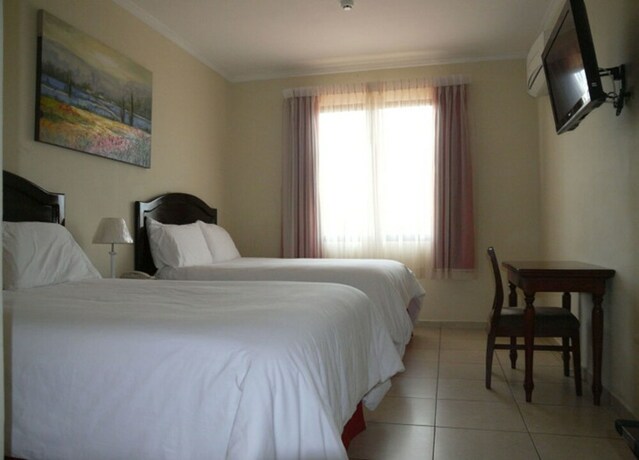 Imagen de la habitación del Hotel Galer&iacute;a. Foto 25
