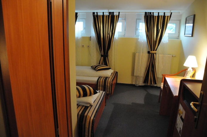 Imagen de la habitación del Hotel Galerija. Foto 7
