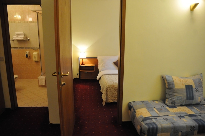 Imagen de la habitación del Hotel Galerija. Foto 10