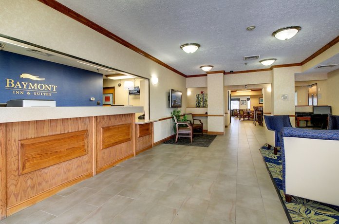 Imagen de los interiores del Hotel Galesburg Inn and Suites. Foto 18