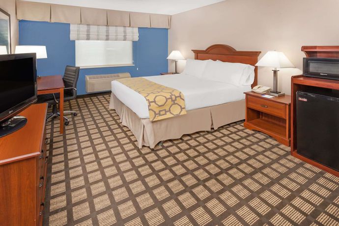 Imagen de la habitación del Hotel Galesburg Inn and Suites. Foto 15