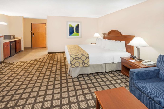 Imagen de la habitación del Hotel Galesburg Inn and Suites. Foto 16