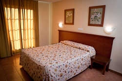 Imagen de la habitación del Hotel Galicia, Fuengirola. Foto 7