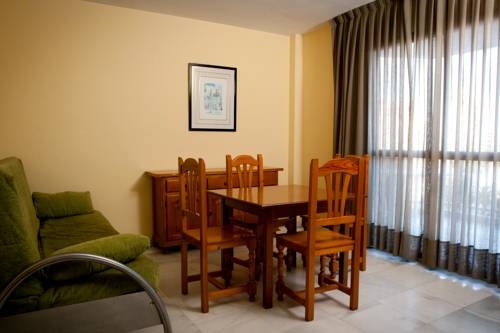 Imagen de la habitación del Hotel Galicia, Fuengirola. Foto 9