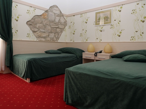 Imagen de la habitación del Hotel Galija. Foto 7