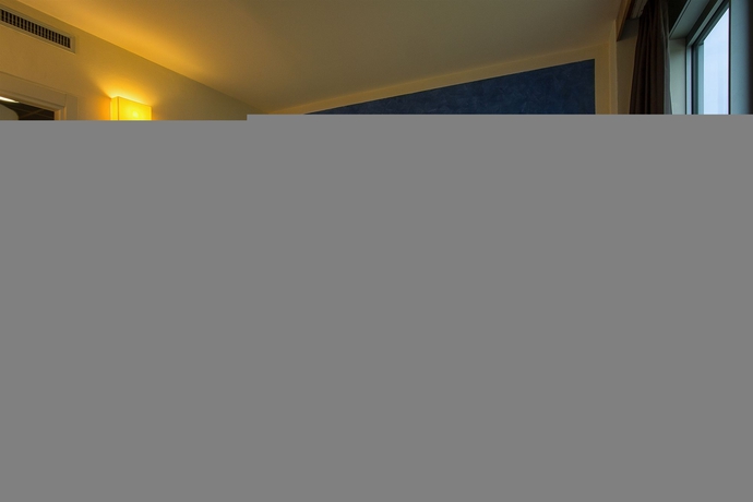 Imagen de la habitación del Hotel Galilei. Foto 4