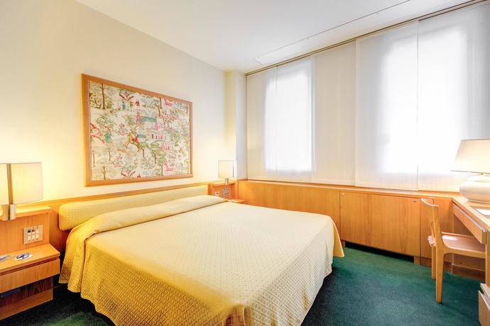 Imagen de la habitación del Hotel Galileo, Milán. Foto 2