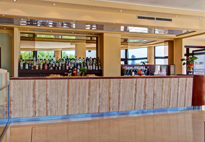 Imagen de los interiores del Hotel Galileo Palace. Foto 6