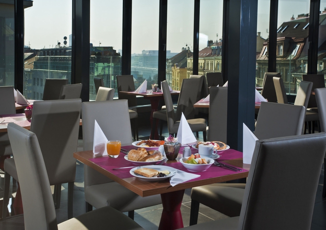 Imagen del bar/restaurante del Hotel Galileo Prague. Foto 5