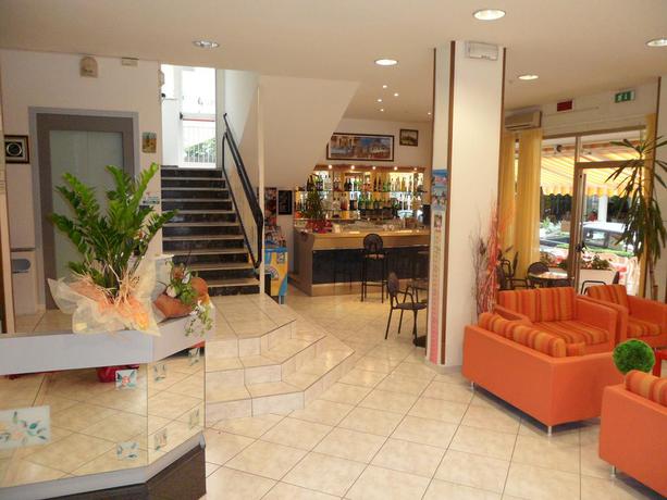 Imagen de los interiores del Hotel Galileo, Rimini. Foto 11