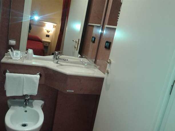 Imagen de la habitación del Hotel Galimberti. Foto 13