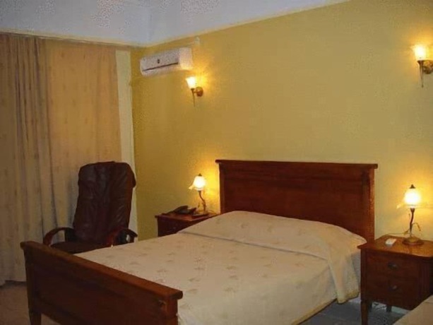Imagen de la habitación del Hotel Galini, Agia Marina. Foto 9