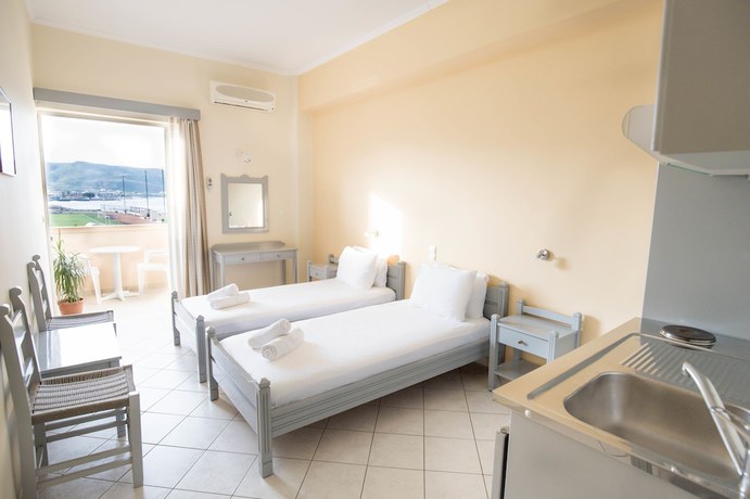 Imagen de la habitación del Hotel Galini Beach. Foto 15