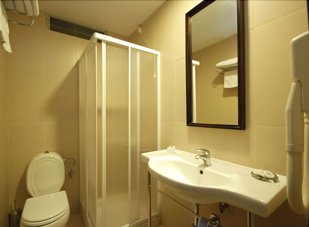 Imagen de la habitación del Hotel Galini, Delfos. Foto 16