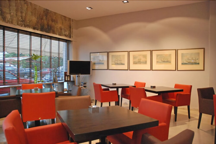 Imagen del bar/restaurante del Hotel Galini, Delfos. Foto 3