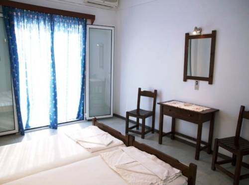 Imagen de la habitación del Hotel Galini. Foto 4