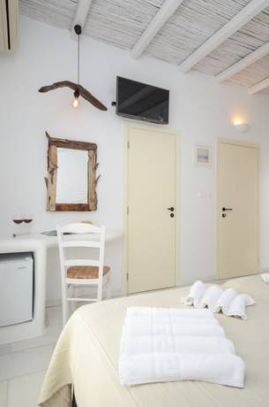 Imagen de la habitación del Hotel Galini, Naxos. Foto 2