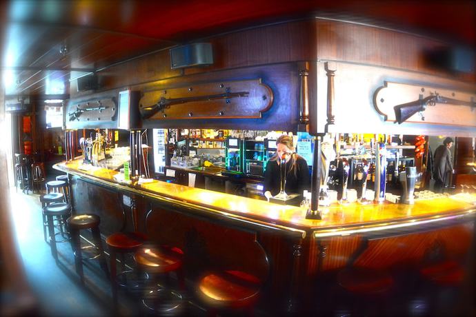 Imagen del bar/restaurante del Hotel Galion Hôtel Restaurant et Pub. Foto 5